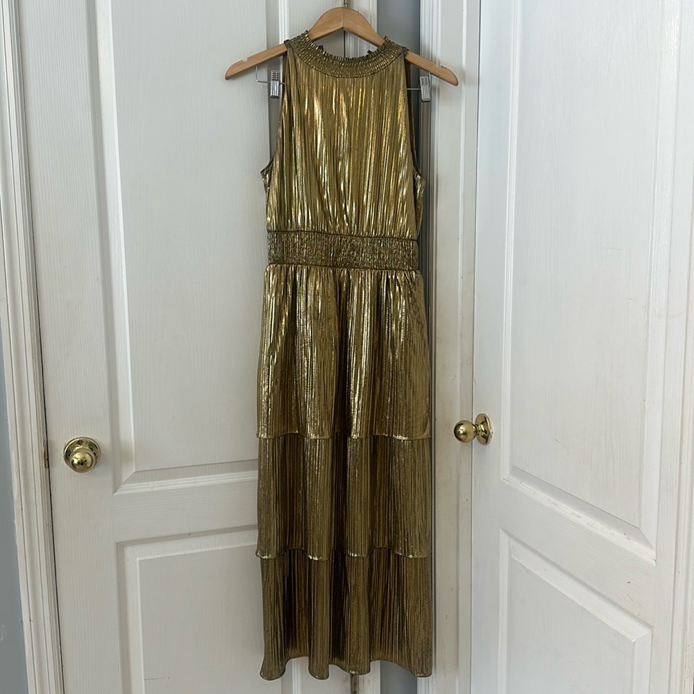 Addison Evening Gold Metallic Sleeveless Dress – Size 6